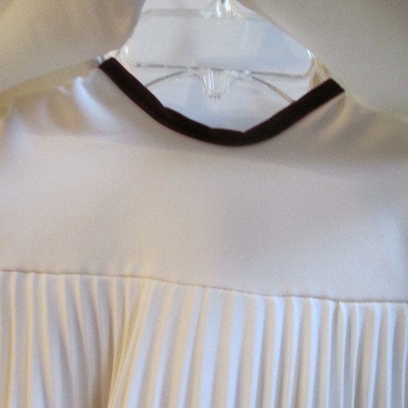 new GIRLS FORMAL white pleated dress with matching hat Sz 4 - Picture 5 of 15